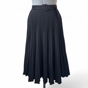 Zara black pleated midi skirt with belt size M goth grunge dark academia witchy